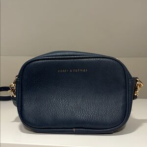 Poppy & Peonies 24/7 Navy Pebbled Leather Crossbody purse. Photos updated!!